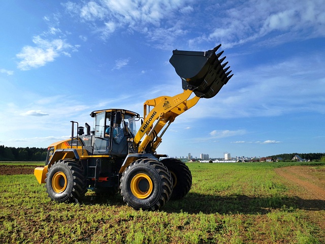 Китайский фронтальный погрузчик Liugong CLG 856H Agri STD