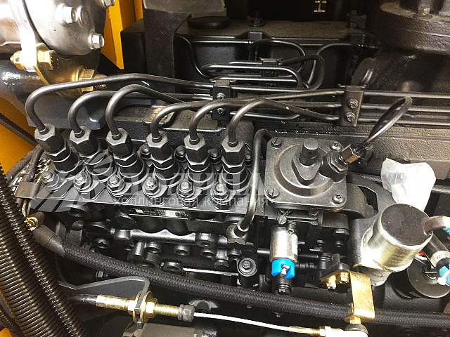 Топливный насос грейдера-бульдозера LiuGong CLG 4215 (4 WD, 6WD)