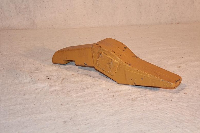 Зуб 72A0151 LiuGong CLG835