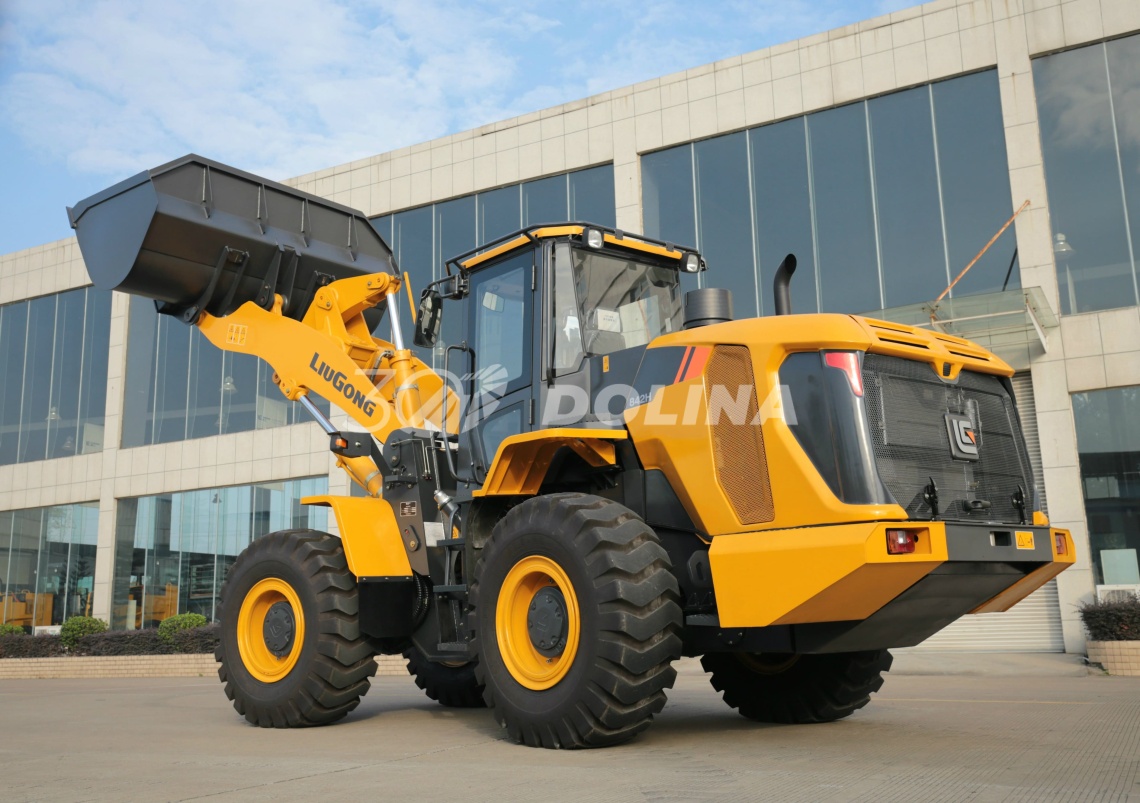 LiuGong CLG 842H – промежуточный вариант между коммунальной и карьерной техникой LiuGong CLG 842H – промежуточный вариант между коммунальной и карьерной техникой