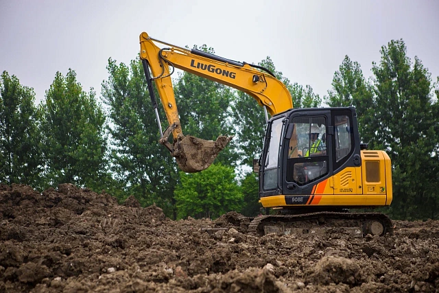 Экскаватор Liugong CLG 908E