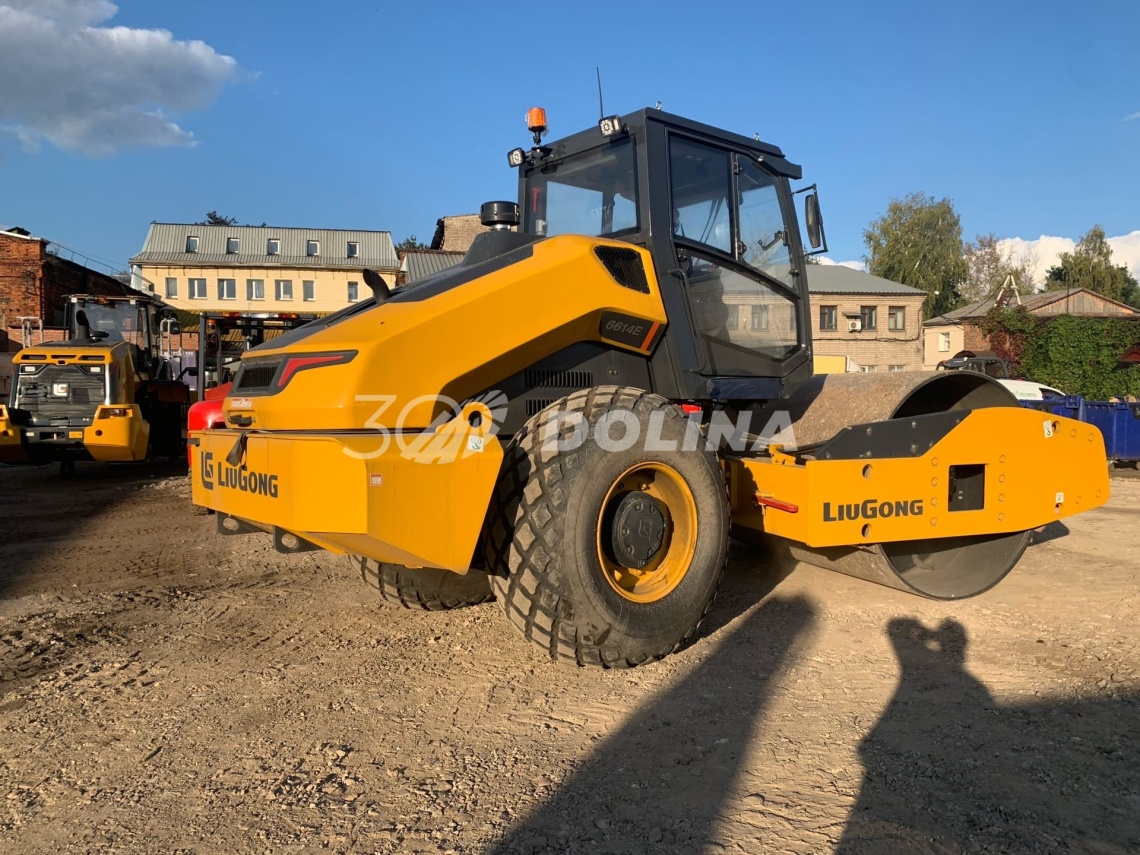 Грунтовый каток LiuGong 6614E Грунтовый каток LiuGong 6614E