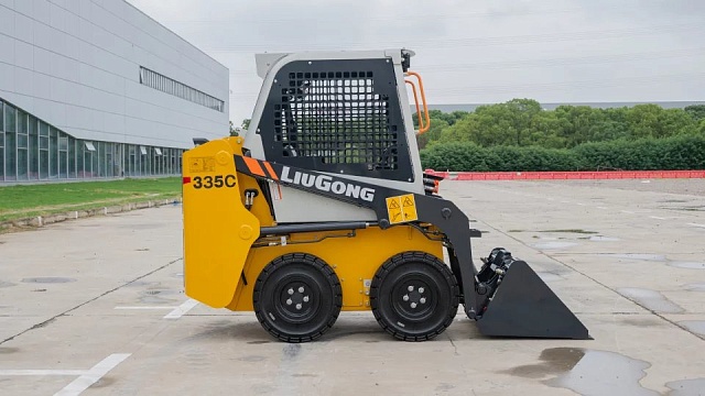 Колесный мини-погрузчик с бортовым поворотом LiuGong 335C