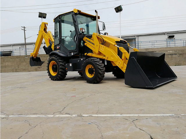 Экскаватор-погрузчик Liugong CLG 764A