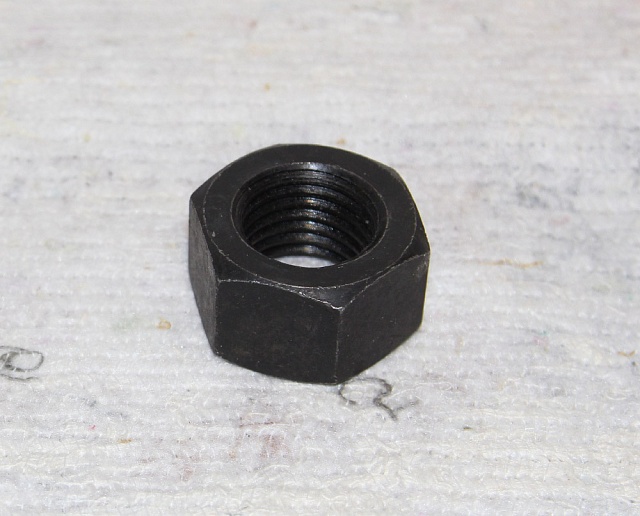 Гайка 195-71-61950