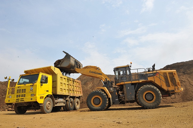 Liugong CLG 8128H: фронтальный погрузчик 12 тонн