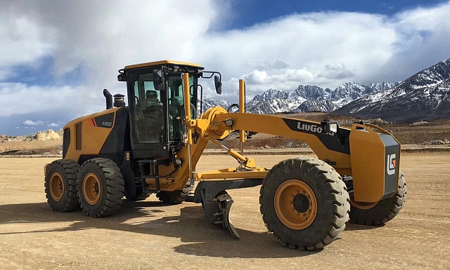 Дорожный грейдер Люгонг CLG 4180D Дорожный грейдер Люгонг CLG 4180D
