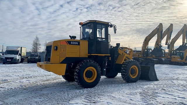 Фронтальный погрузчик LiuGong 835N