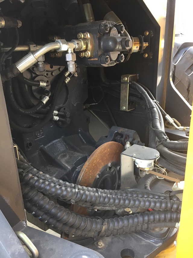 Элементы конструкции грейдера LiuGong CLG 4180D