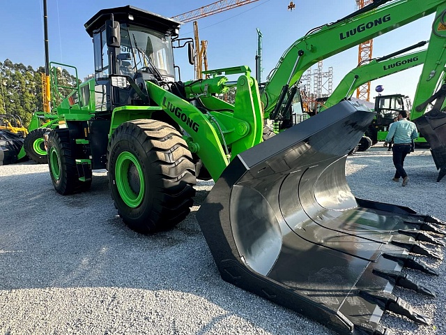 Электрический фронтальный погрузчик LiuGong 856HE MAX