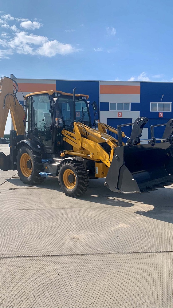 Экскаватор-погрузчик LiuGong CLG 777A