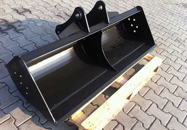 Планировочные ковши для экскаваторов-погрузчиков