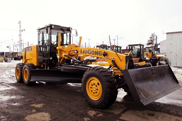 Автогрейдер LiuGong CLG 4215 (4 WD, 6WD)