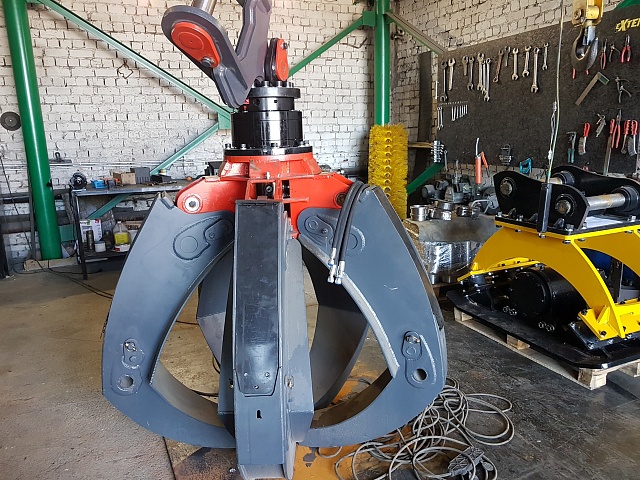 Захват для металлолома на экскаватор