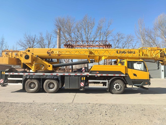 Автокран LiuGong LTC250T5