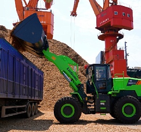 LiuGong представил новинки техники на конференции в Китае