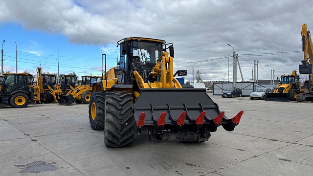 Сельскохозяйственный фронтальный погрузчик Liugong CLG856H MAX AGRI