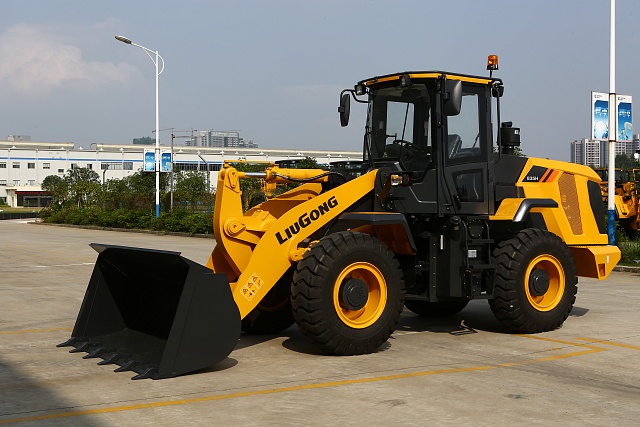 Китайский погрузчик Liugong CLG 835H (BS205+LG)