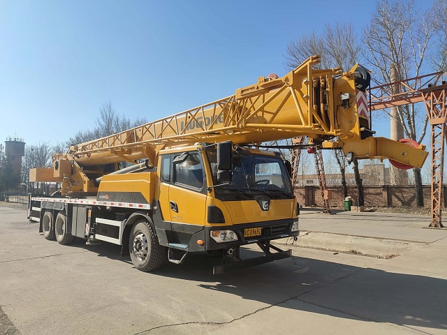 Автокран LiuGong LTC250T5