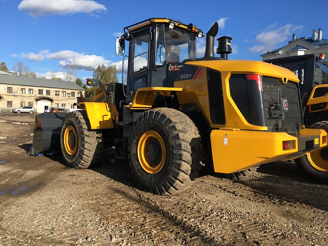 Колесный фронтальный погрузчик Liugong CLG 855H