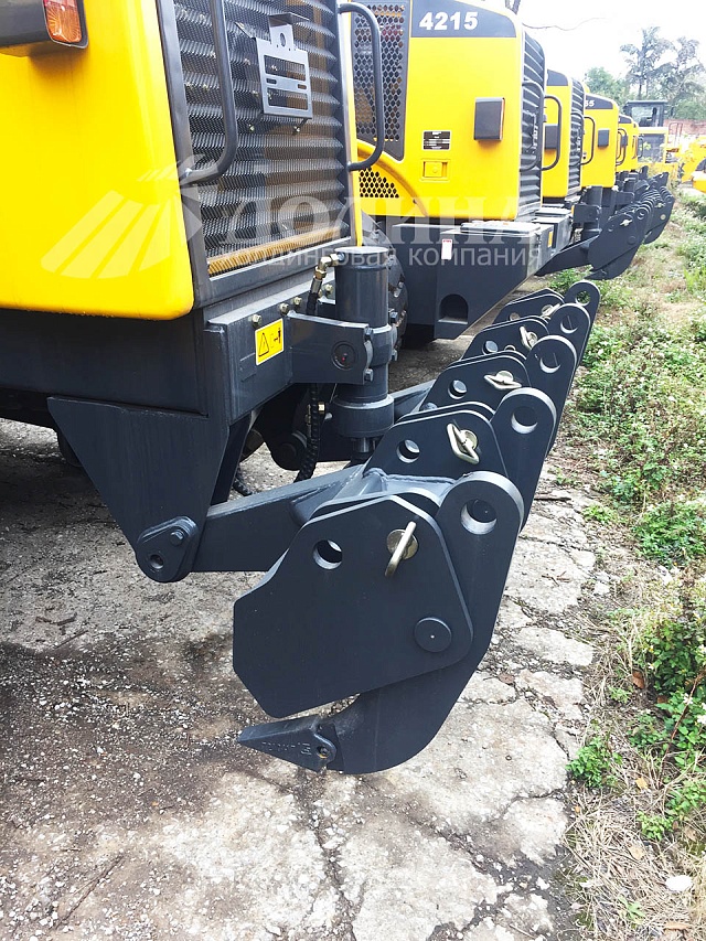 Дорожные грейдеры LiuGong CLG 4215 (4 WD, 6WD)