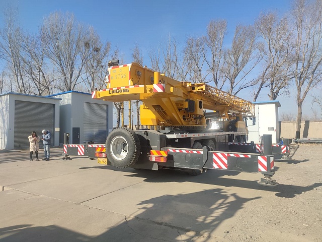 Автокран LiuGong LTC750L5