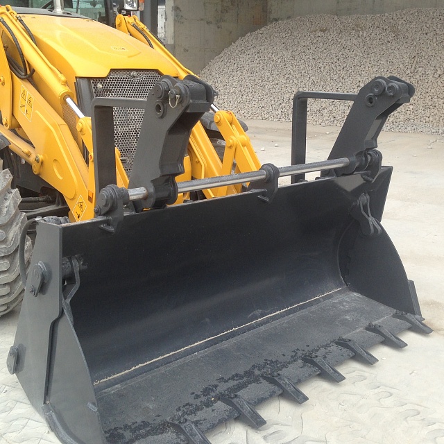Ковш фронтальный 4в1 на экскаватор-погрузчик