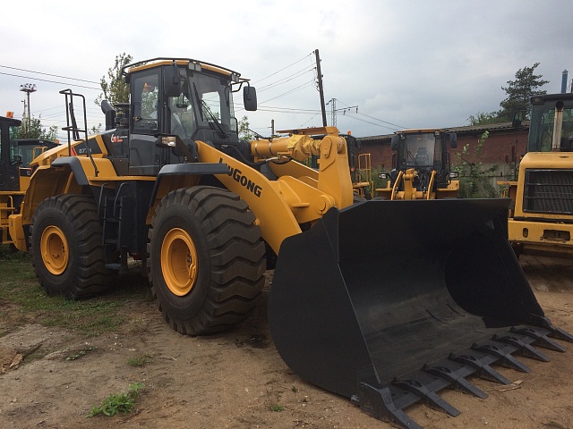 Liugong CLG 877H фронтальный погрузчик 4 куба