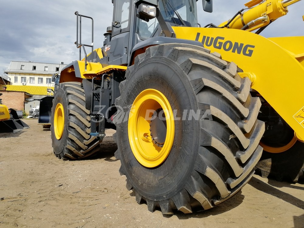 Отгрузка первого специального погрузчика Liugong CLG 856H Agri Edition!