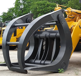 Навесное оборудование для зимы уже на складе