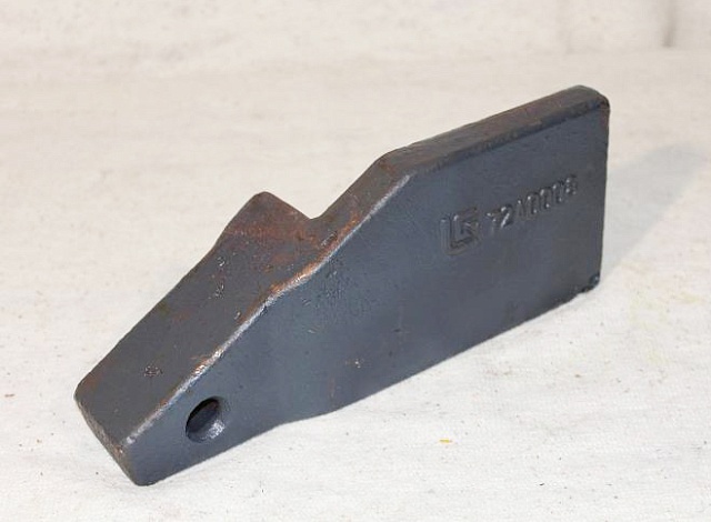 Адаптер левый 72A0008 LiuGong CLG842 CLG856 CLG 862