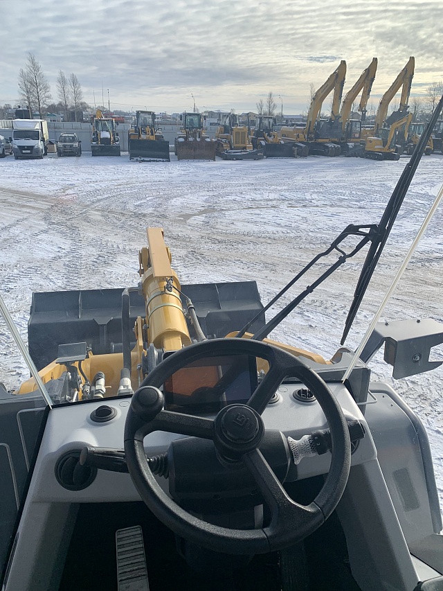 Фронтальный погрузчик LiuGong 848T