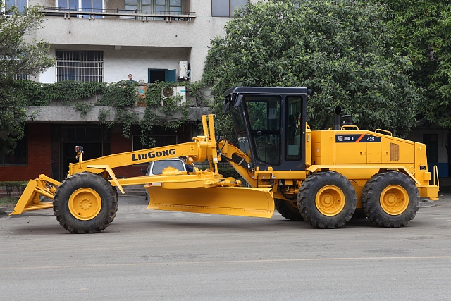 Колесный грейдер LiuGong CLG 425 6 WD