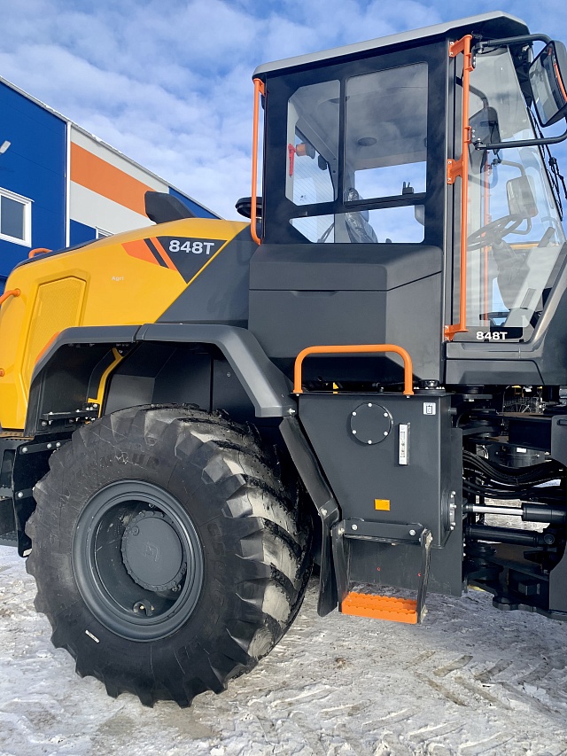 Фронтальный погрузчик LiuGong 848T