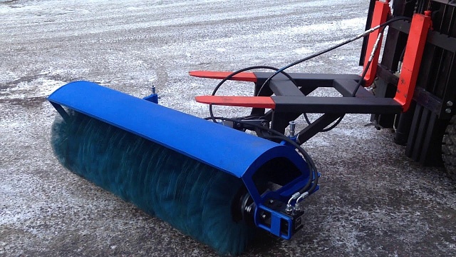 Щеточное оборудование для вилочного погрузчика