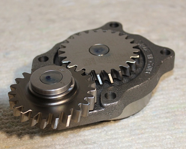 Насос масляный SP161734 LiuGong CLG225C CLG 414 CLG 612H CLG842 CLG925LC CLG 614H