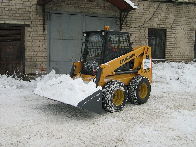 Мини-погрузчик LiuGong CLG 375A