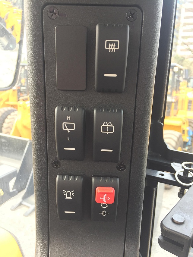 Кнопки управления фронтального одноковшового погрузчика Liugong CLG 856H (ZF+LG)