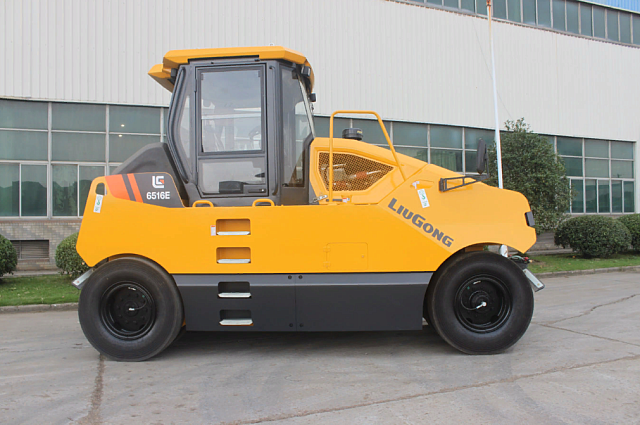 Пневмоколесный каток LiuGong 6516 E