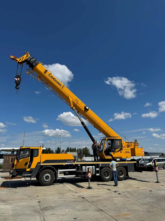 Автокран LiuGong LTC320L5