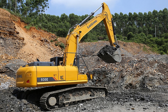 Экскаватор Liugong CLG 933E