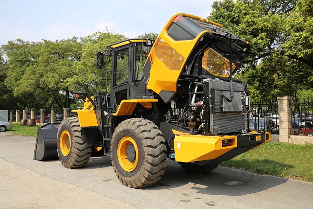 Фронтальный погрузчик Люгонг CLG 842H