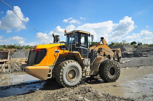 Фронтальный погрузчик LiuGong F180