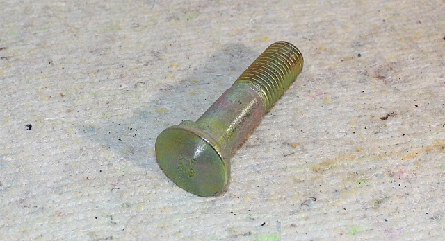 Болт 01В0538 LiuGong CLG836 CLG835 CLG842 CLG855N