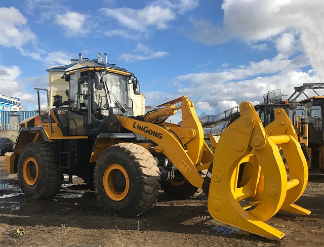 Колесный фронтальный погрузчик Liugong CLG 856H (BS306+LG)