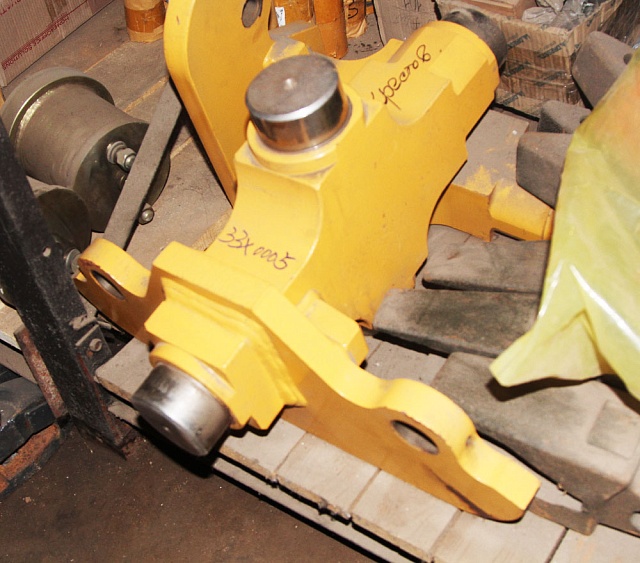 Крестовина 33X0005 LiuGong CLG 614H CLG 612H CLG 618