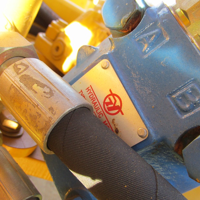 Конструкционные элементы дорожного грейдера LiuGong CLG 414