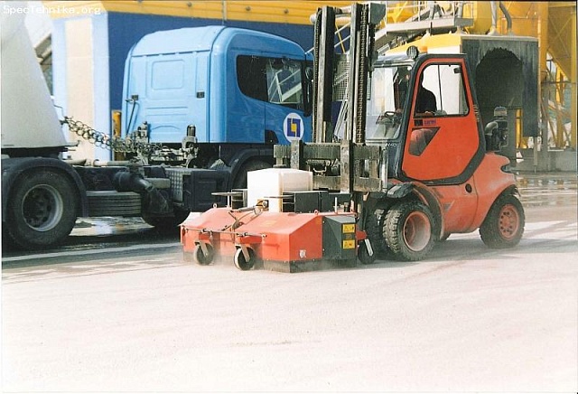 Щетки уборочные для вилочных погрузчиков